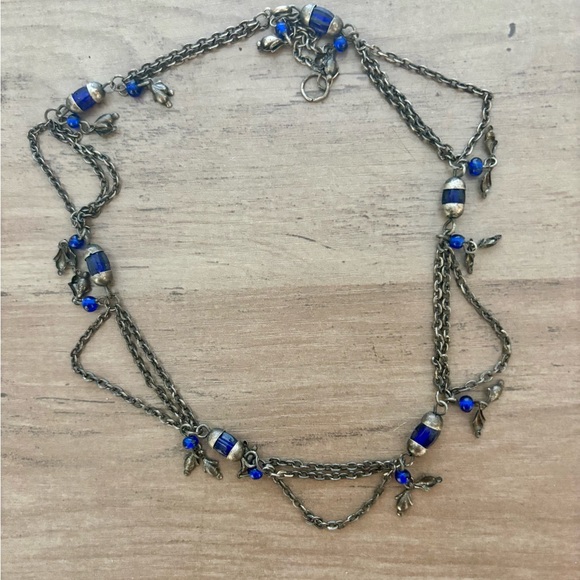 Vintage Jewelry - Vintage Blue and Silver Necklace